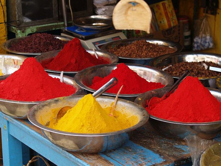 Spices for sale in Bangalore. Photo by: Matt Logelin